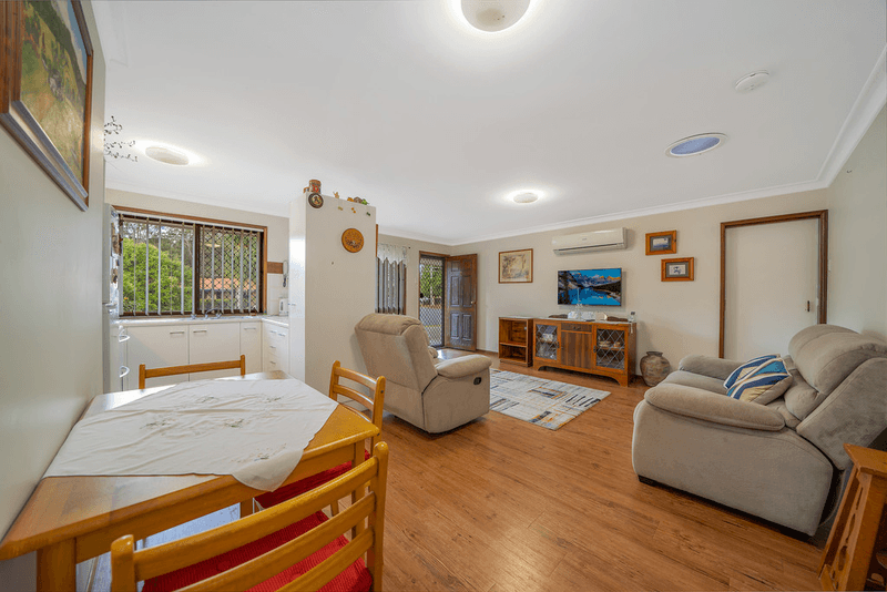 2/2 Hamlyn Street, BELLMERE, QLD 4510