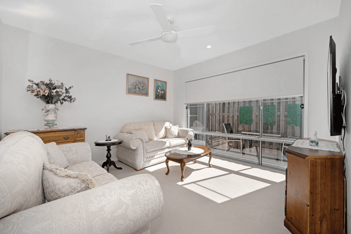 67 Ravenbourne Circuit, CAPALABA, QLD 4157