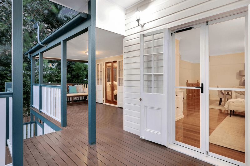 32 Hunter Street, INDOOROOPILLY, QLD 4068