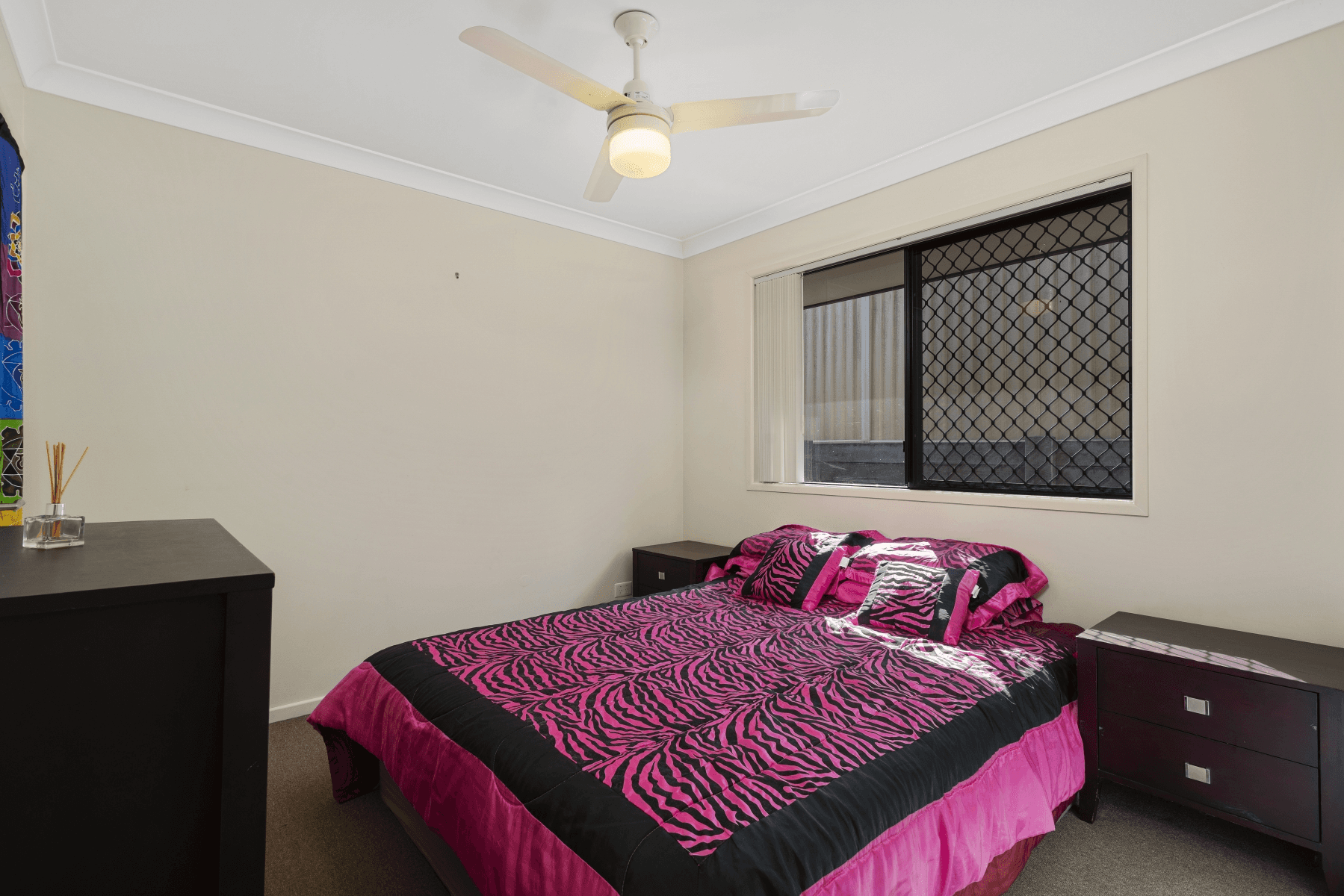 4 Rainbow Court, GLASS HOUSE MOUNTAINS, QLD 4518