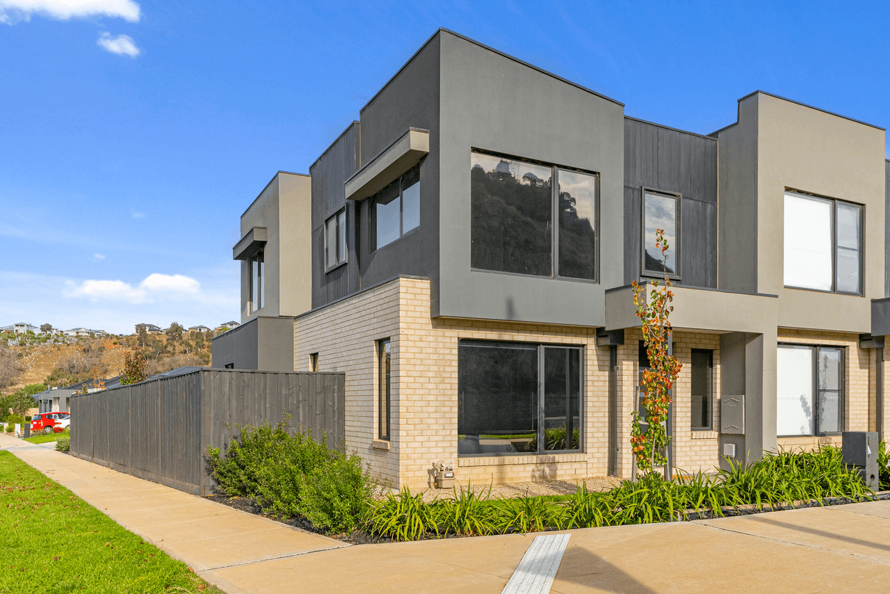 45 Adelong Way, Bacchus Marsh, VIC 3340