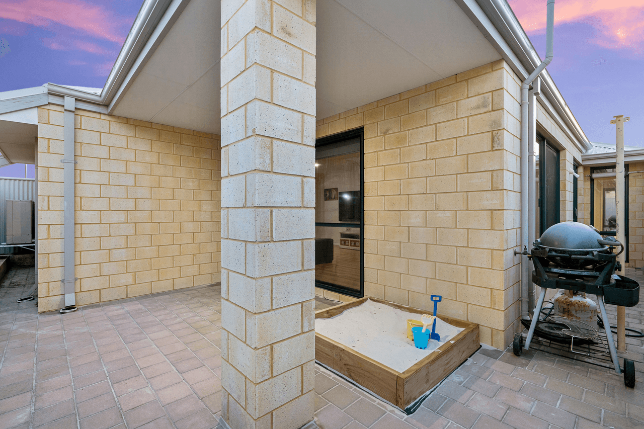 7 Needletail Avenue, ALKIMOS, WA 6038