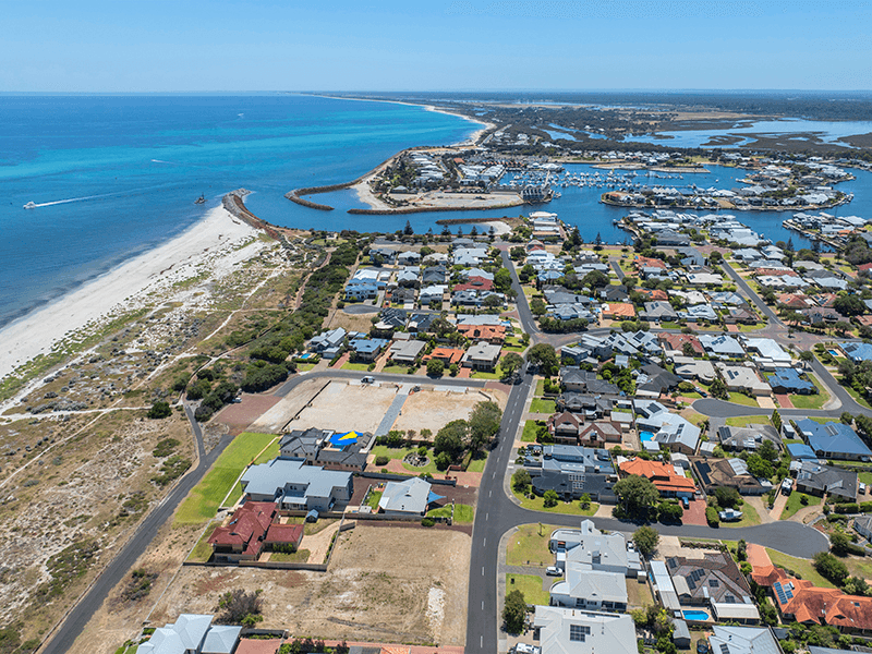 402 Marine Terrace, Geographe, WA 6280