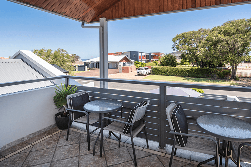 402 Marine Terrace, Geographe, WA 6280