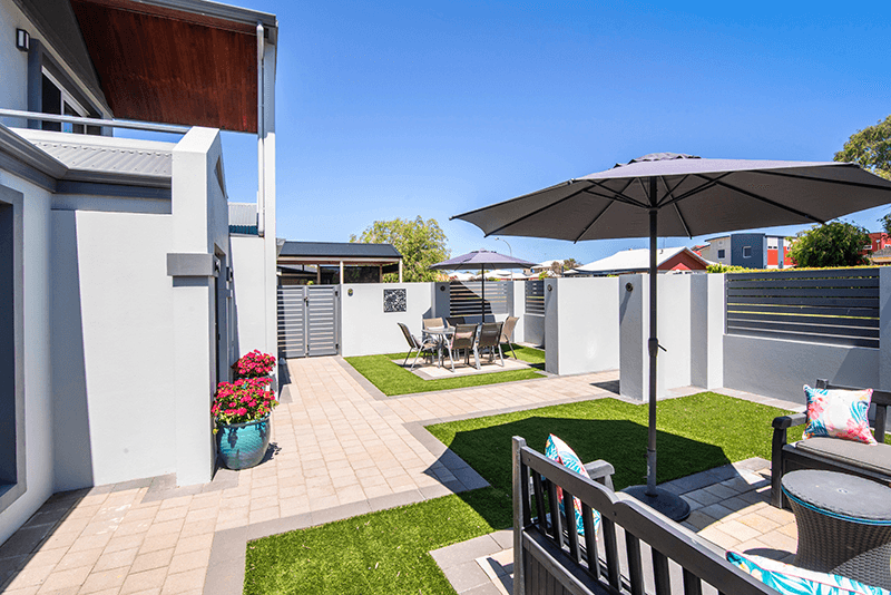 402 Marine Terrace, Geographe, WA 6280