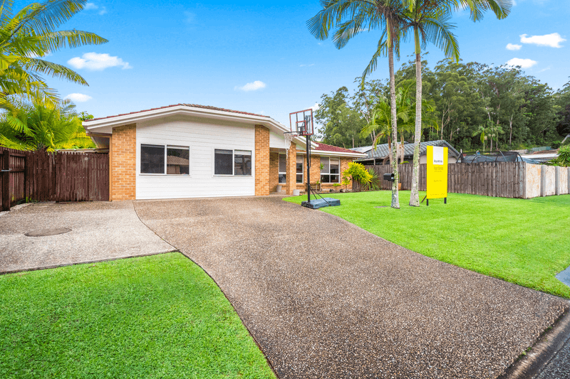 32 Wilkinson Crescent, CURRUMBIN WATERS, QLD 4223