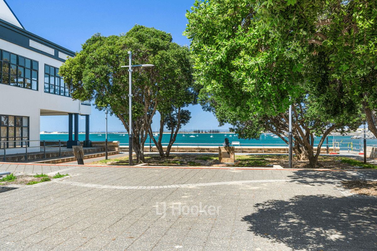 4/4/23 Casuarina Drive, Bunbury, WA 6230