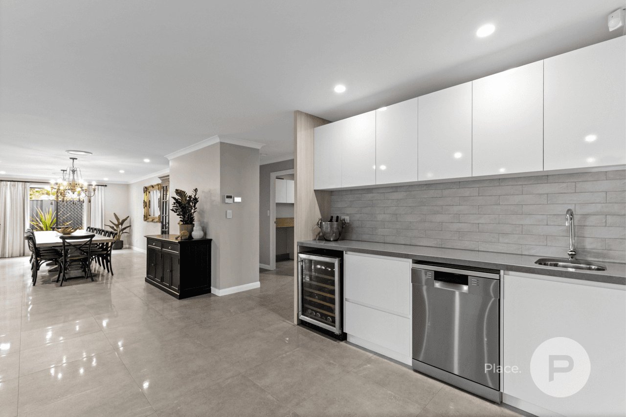 63 Yarra Road, Wakerley, QLD 4154