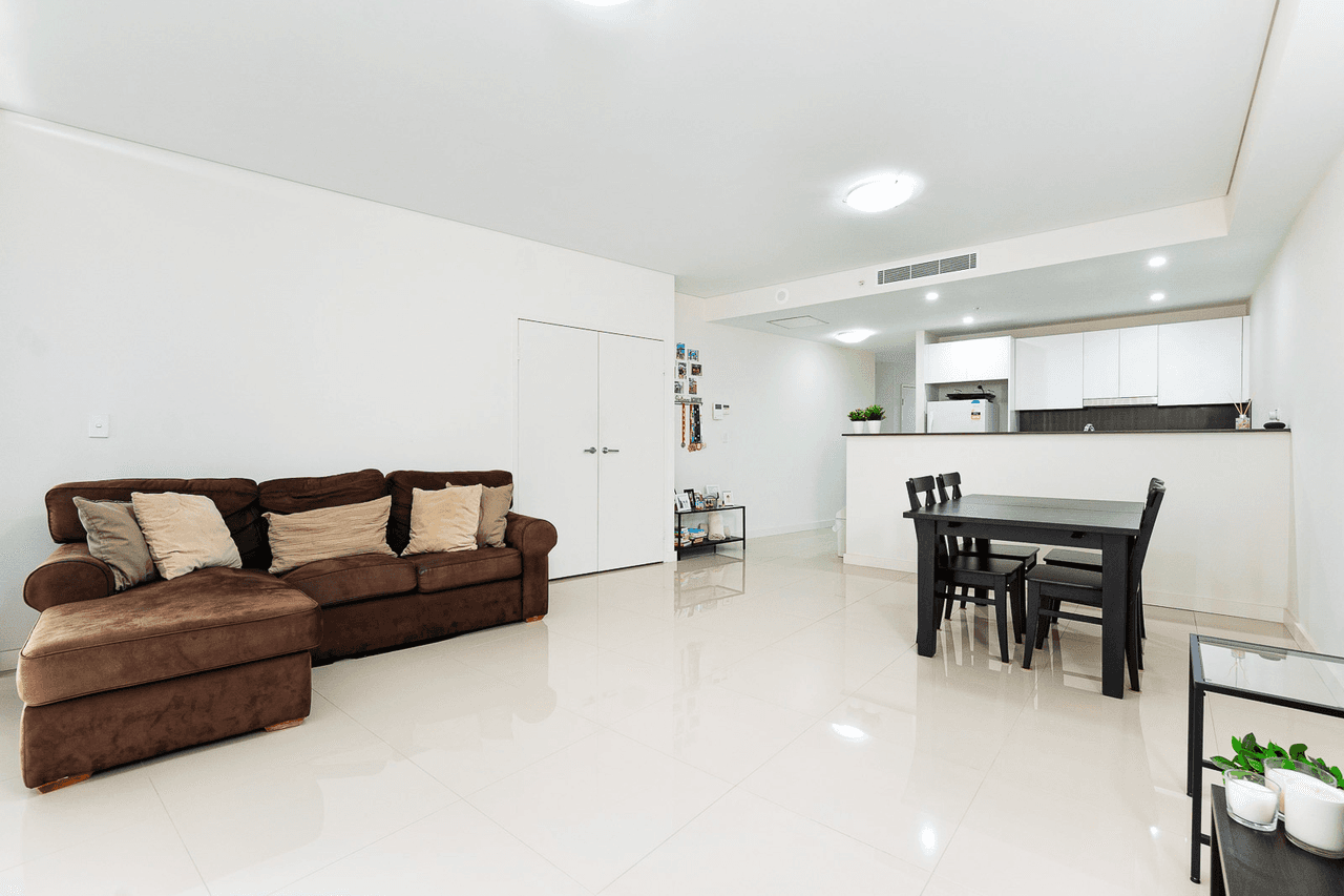 1710/301 Old Northern Road, CASTLE HILL, NSW 2154