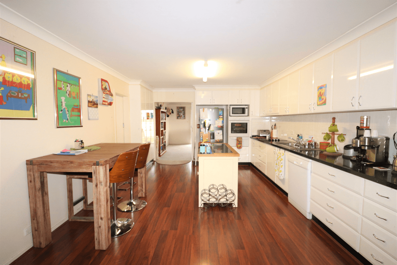 130 Ferguson Street, GLEN INNES, NSW 2370