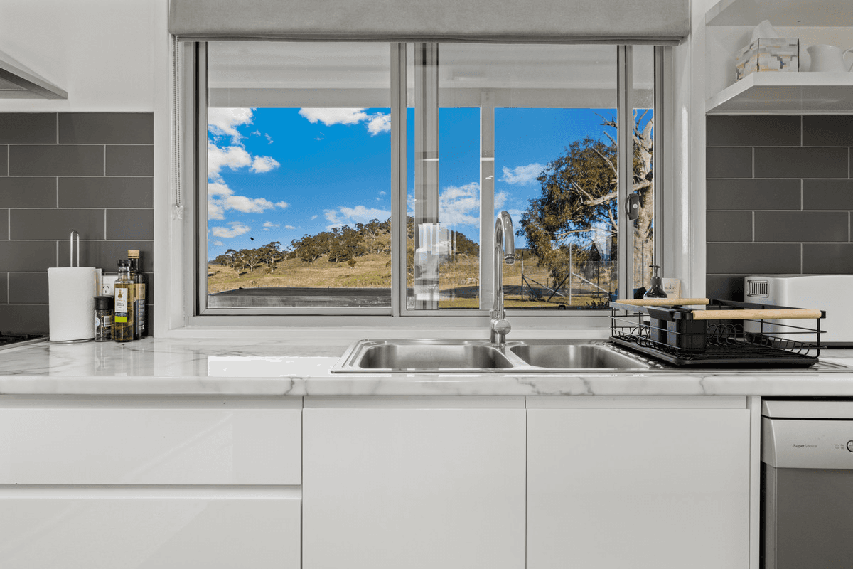 274 Mcguffickes Road, Jindabyne, NSW 2627