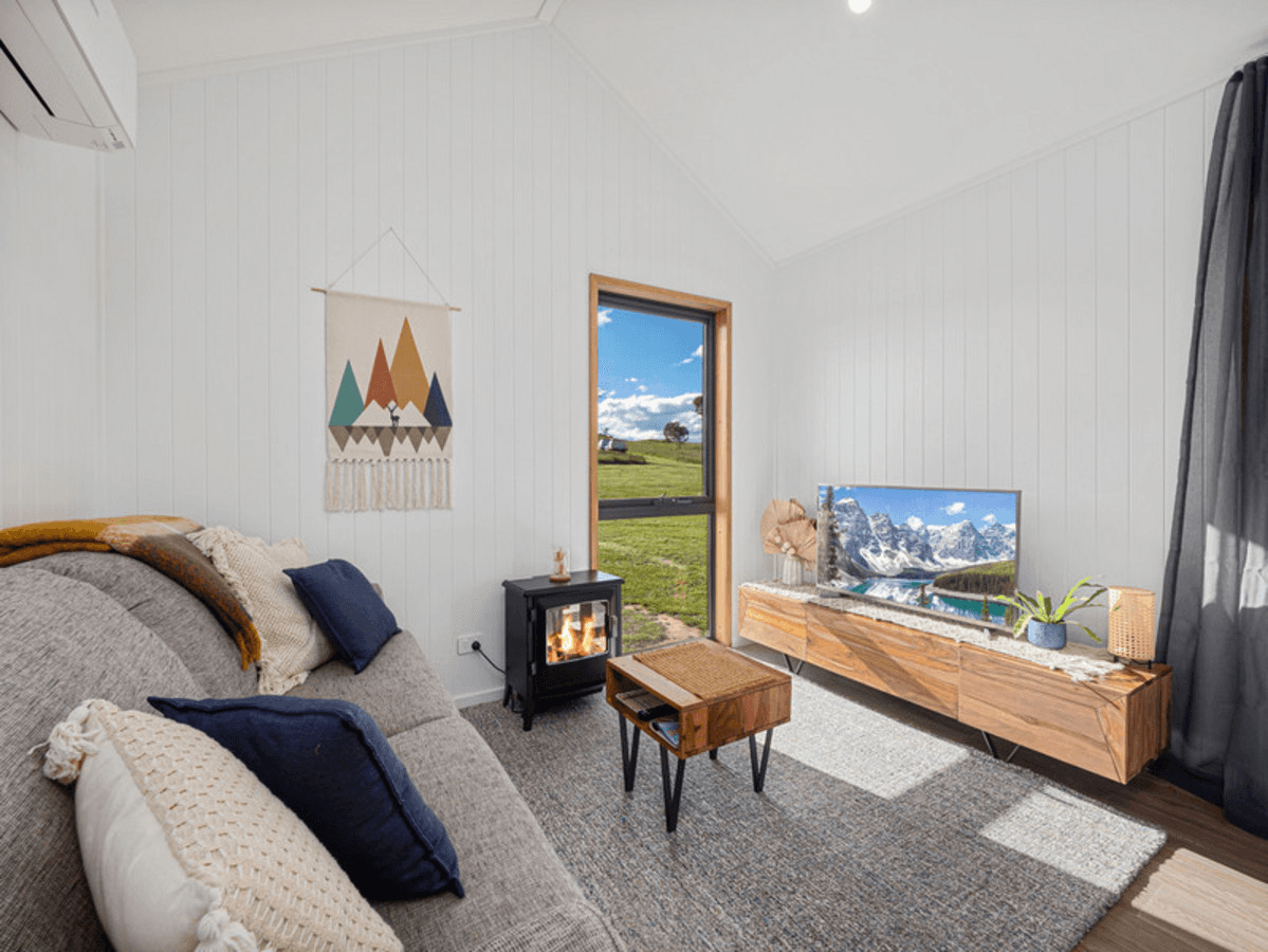 274 Mcguffickes Road, Jindabyne, NSW 2627