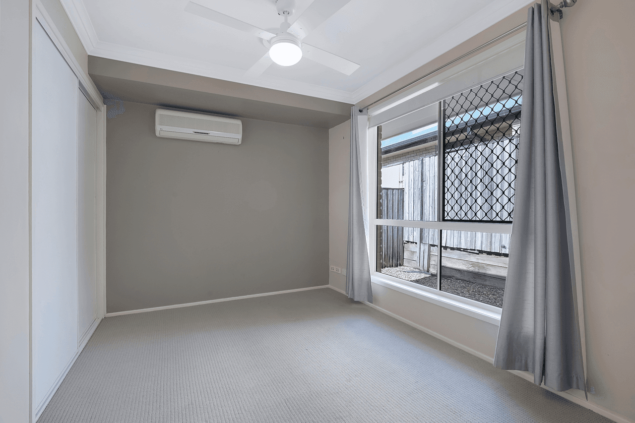 2 Lofty Court, HEMMANT, QLD 4174