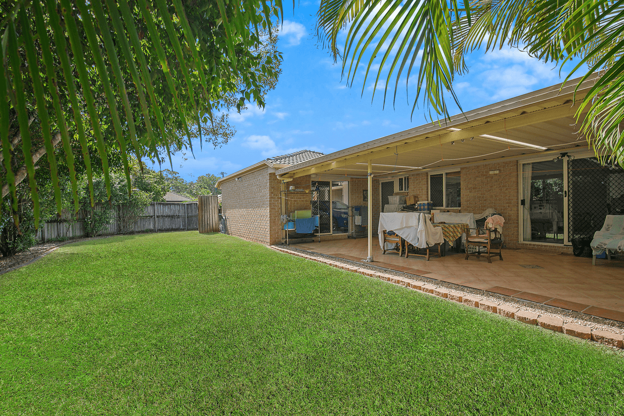 2 Lofty Court, HEMMANT, QLD 4174