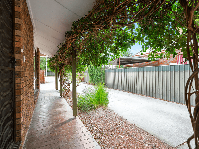 1-2/449 Hume Street, Albury, NSW 2640