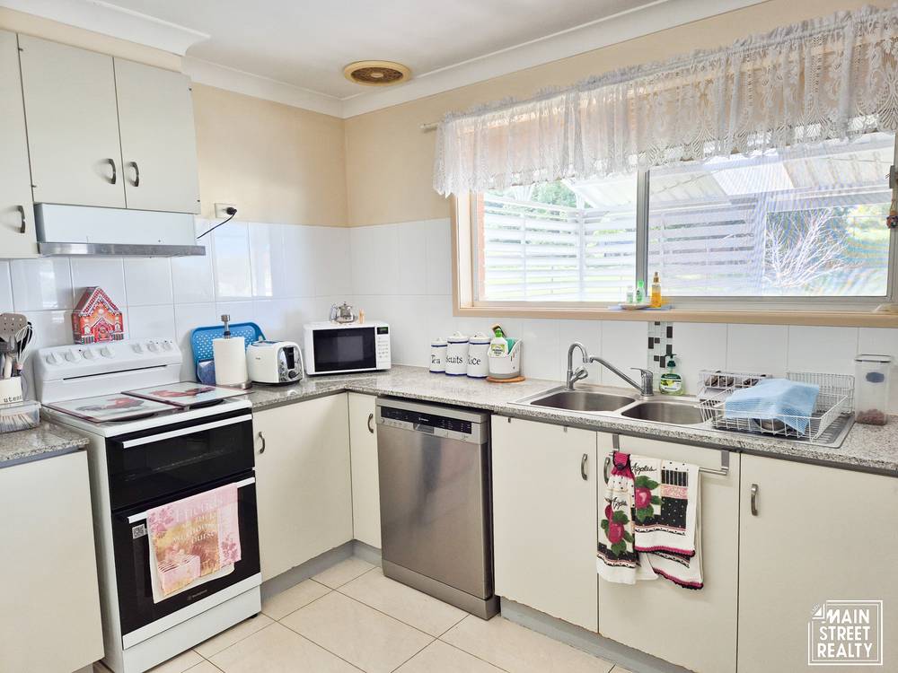 16 Juillerat Street, YARRAMAN, QLD 4614