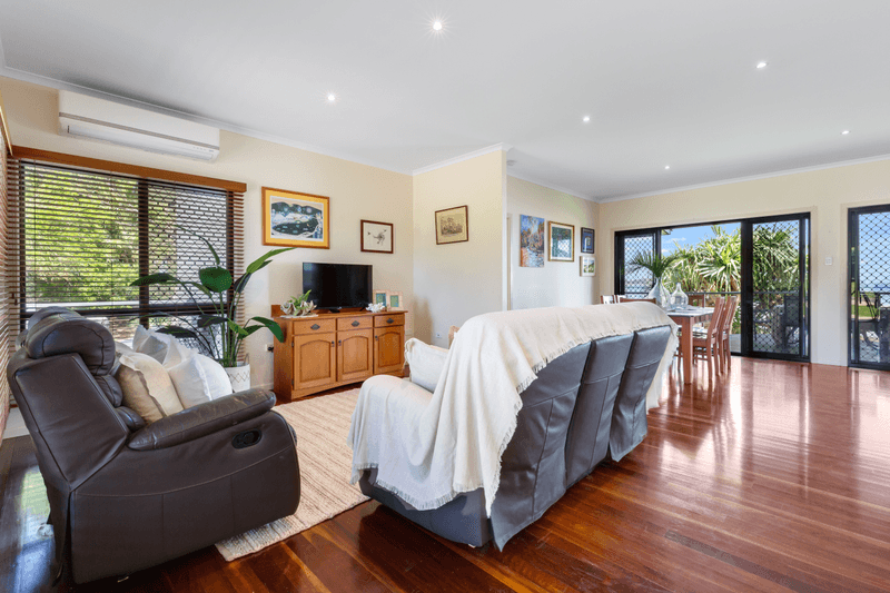 68 Ocean Avenue, SLADE POINT, QLD 4740