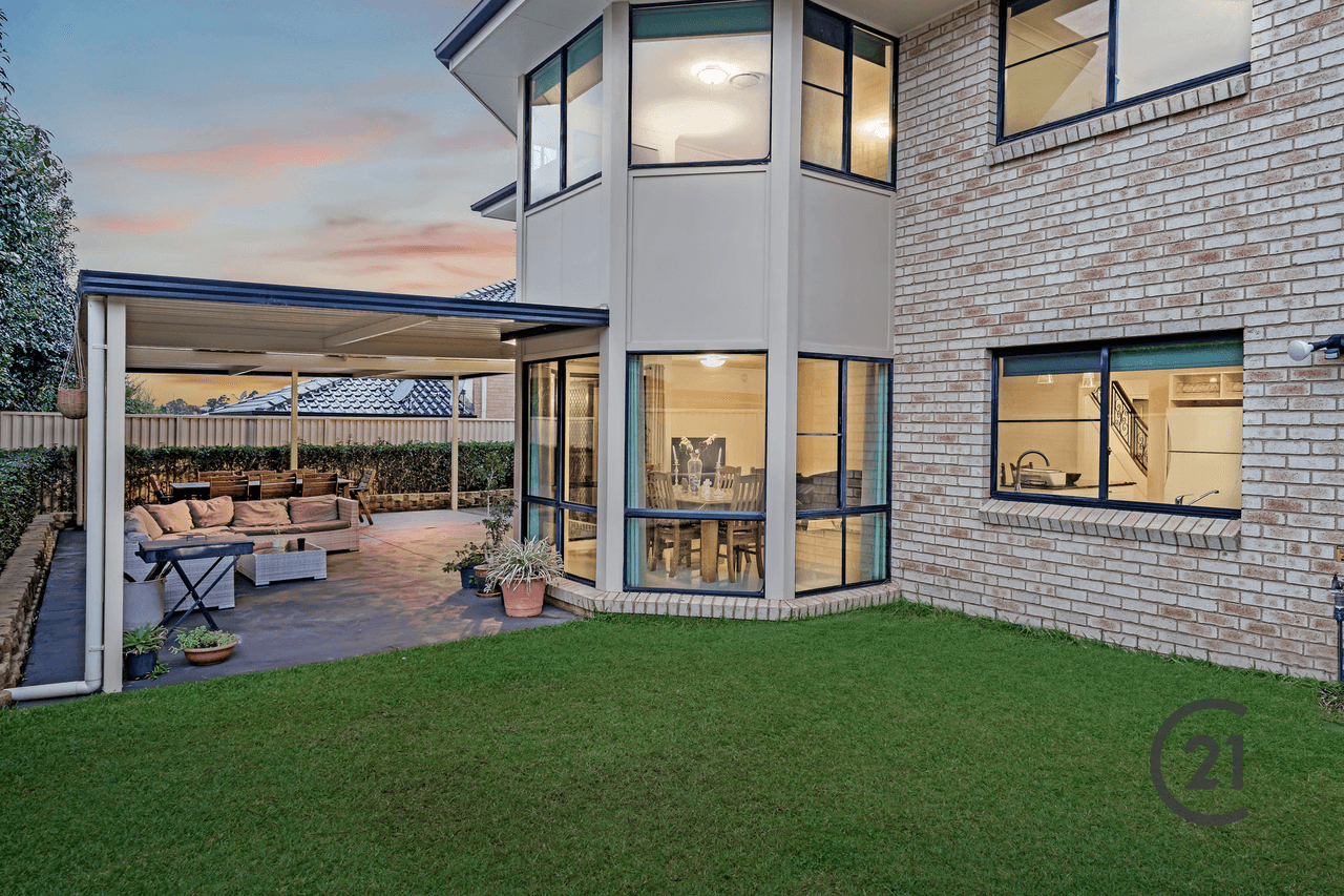 17 Broadleaf Crescent, Beaumont Hills, NSW 2155