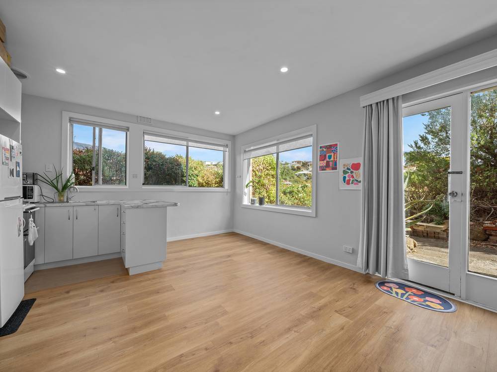 1 Third Avenue, WEST MOONAH, TAS 7009