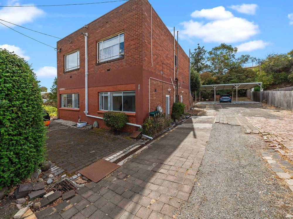 1 Third Avenue, WEST MOONAH, TAS 7009