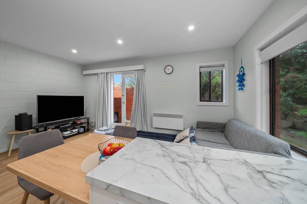 1 Third Avenue, WEST MOONAH, TAS 7009