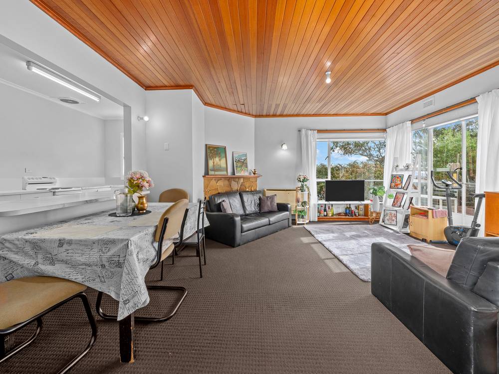 1 Third Avenue, WEST MOONAH, TAS 7009