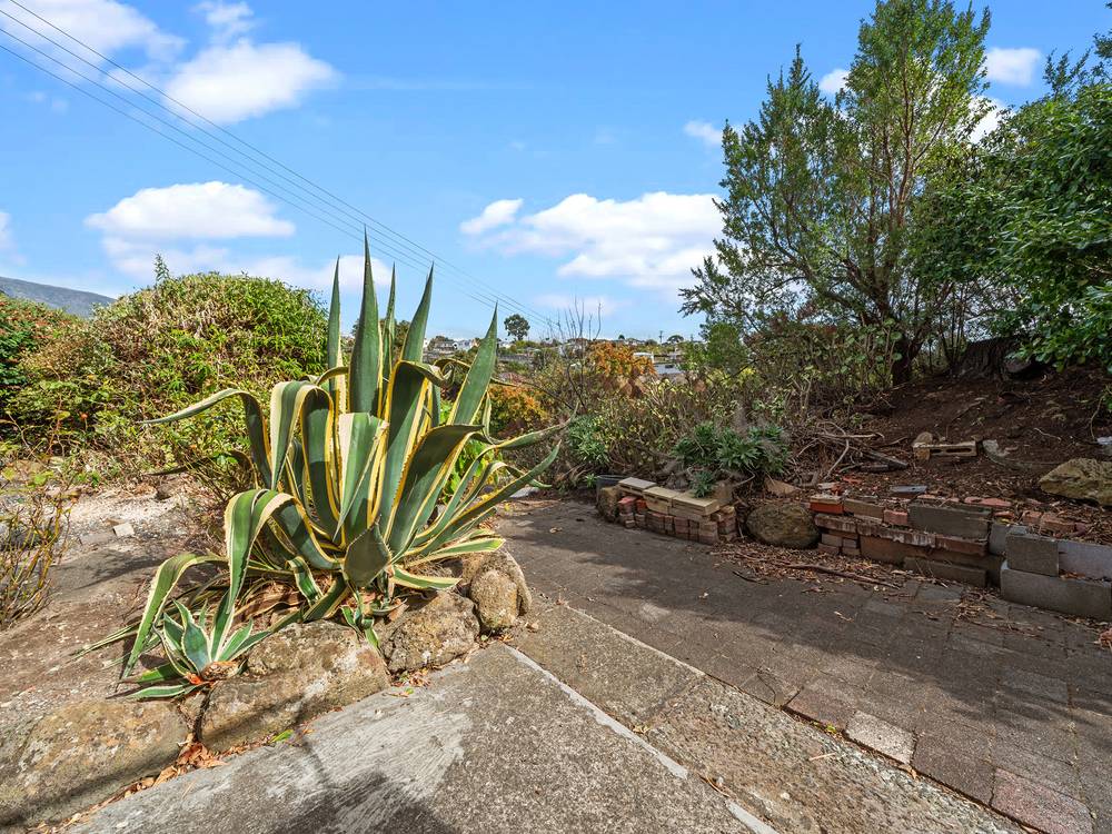 1 Third Avenue, WEST MOONAH, TAS 7009
