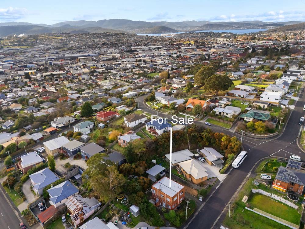1 Third Avenue, WEST MOONAH, TAS 7009