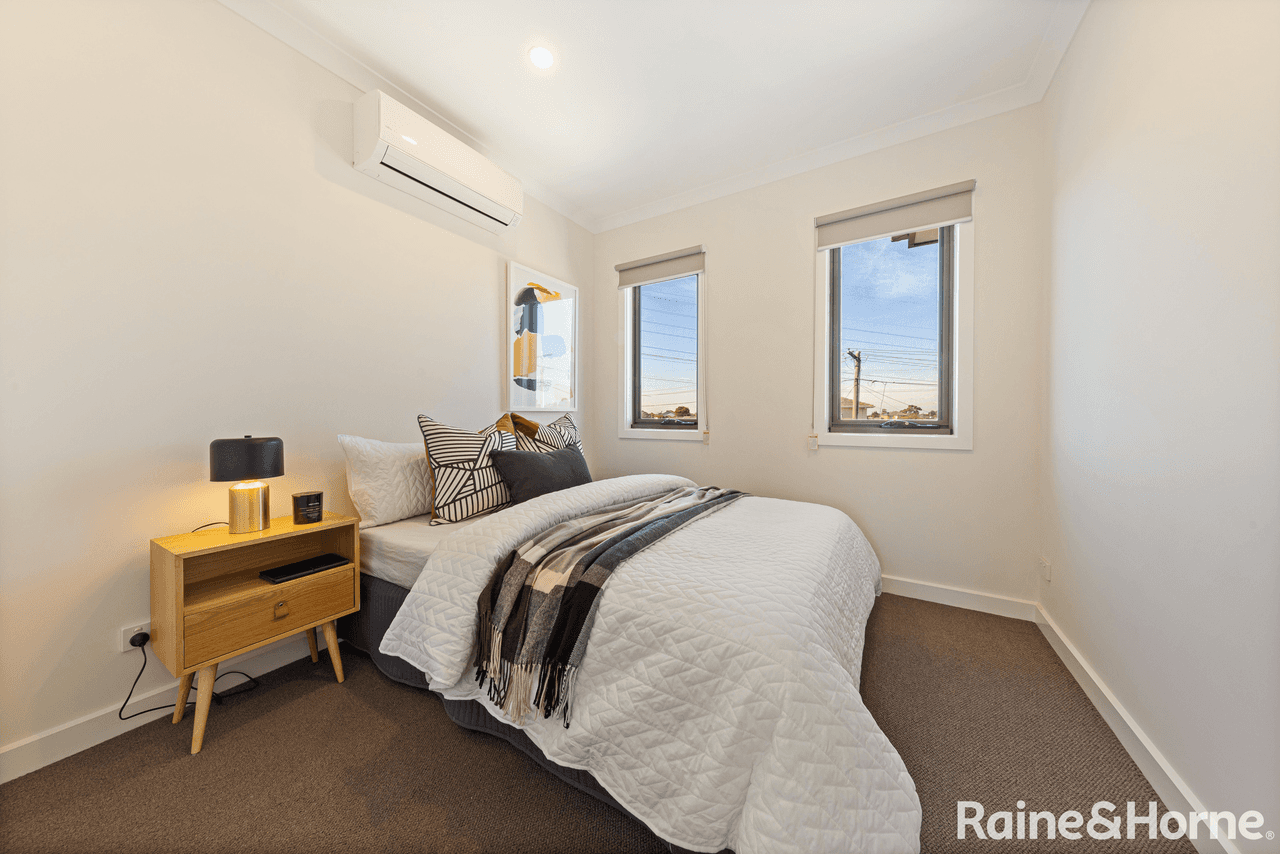 2/7 The Mews, SUNSHINE WEST, VIC 3020
