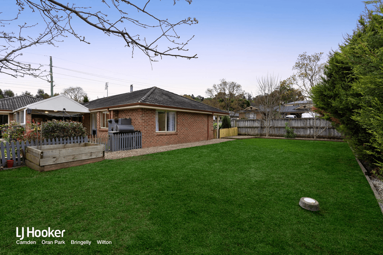 12 Ashford Circuit, CURRANS HILL, NSW 2567