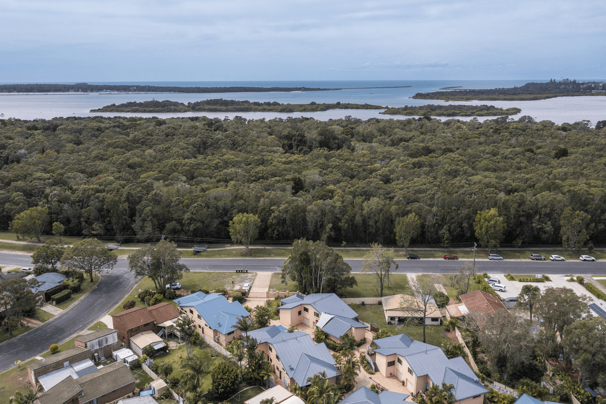 14/15 Shores Drive, YAMBA, NSW 2464