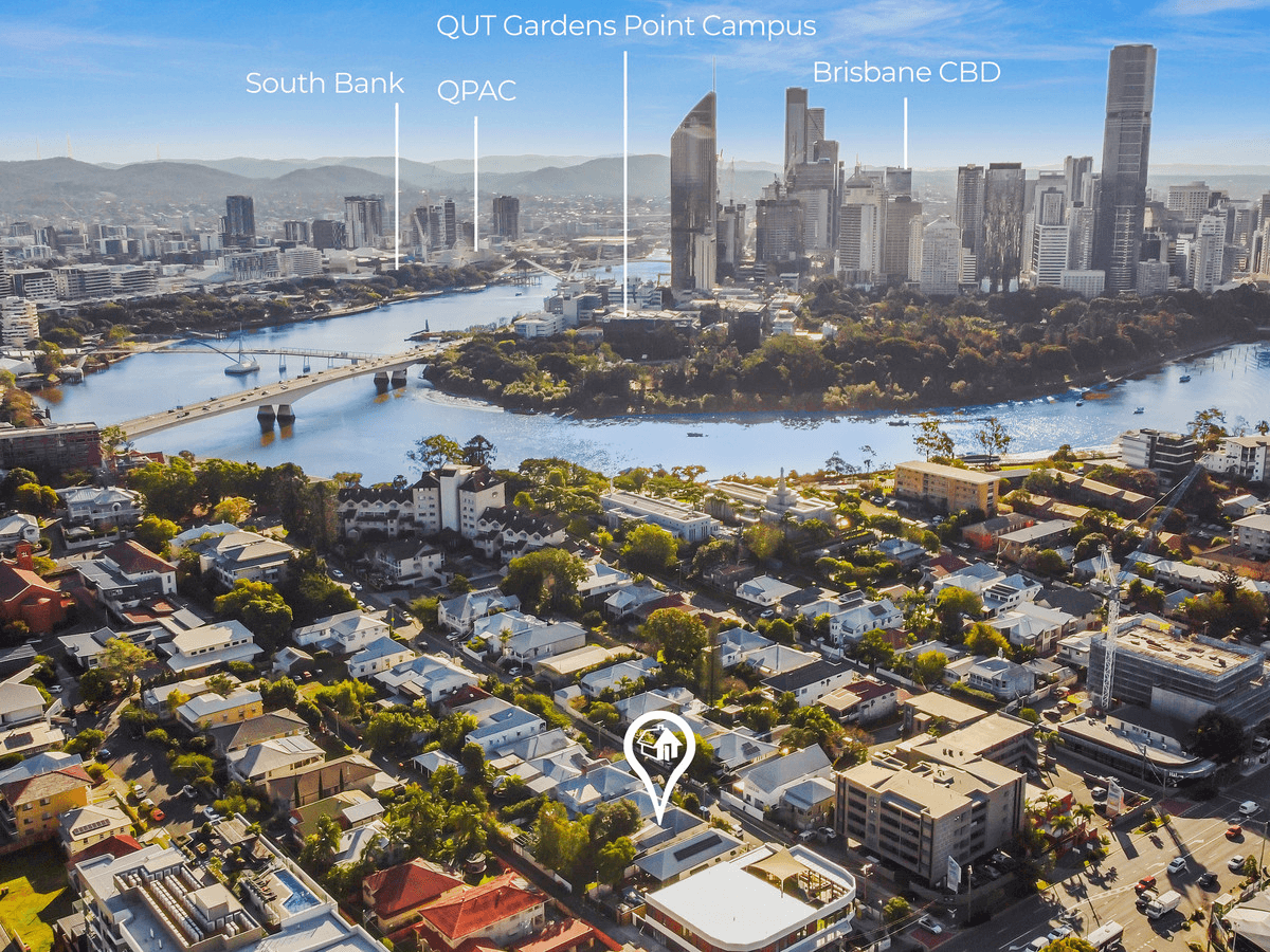 18 Lockerbie Street, Kangaroo Point, QLD 4169