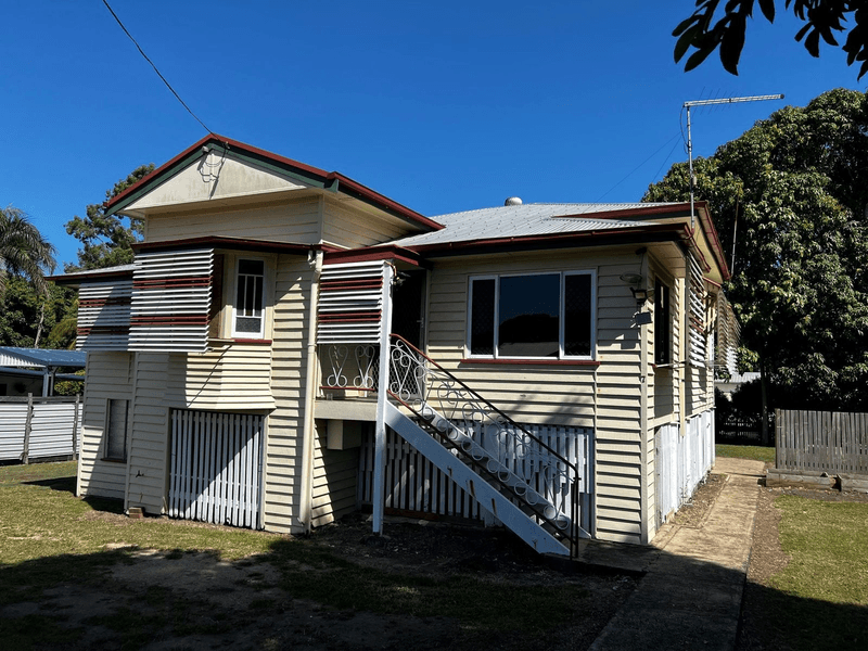 7 Innes Street, SARINA, QLD 4737