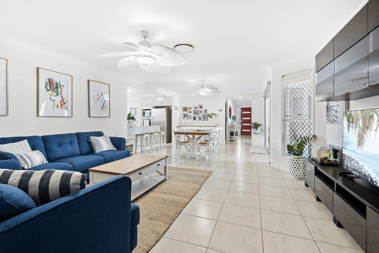 8 Tarvin Close, WELLINGTON POINT, QLD 4160