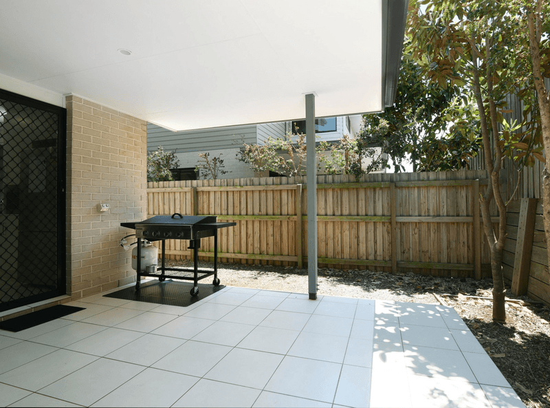 3/276 Alderley Street, Centenary Heights, QLD 4350