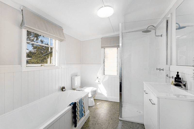 224 Denham Street, THE RANGE, QLD 4700