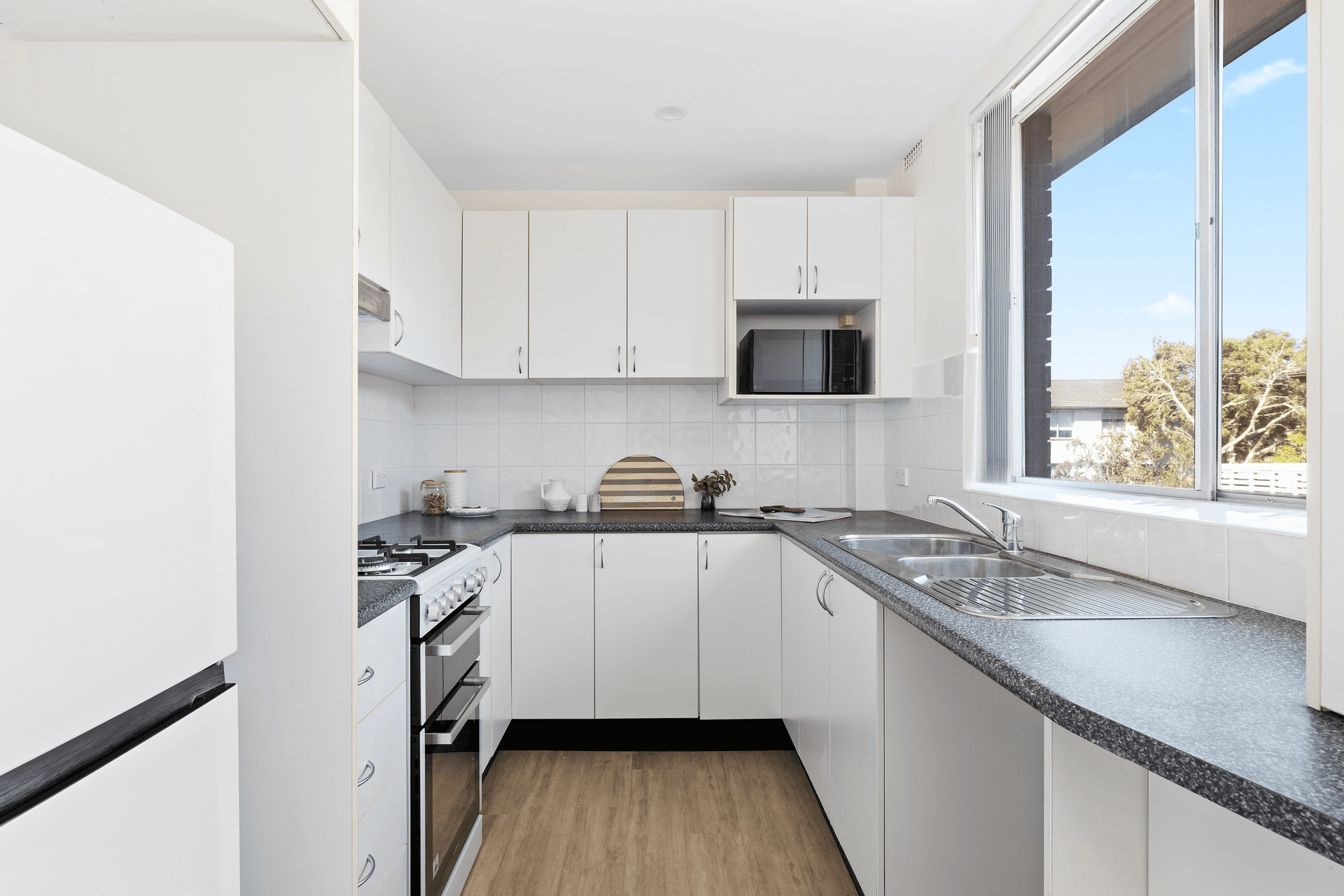 14/11-13 Avon Road, Dee Why, NSW 2099