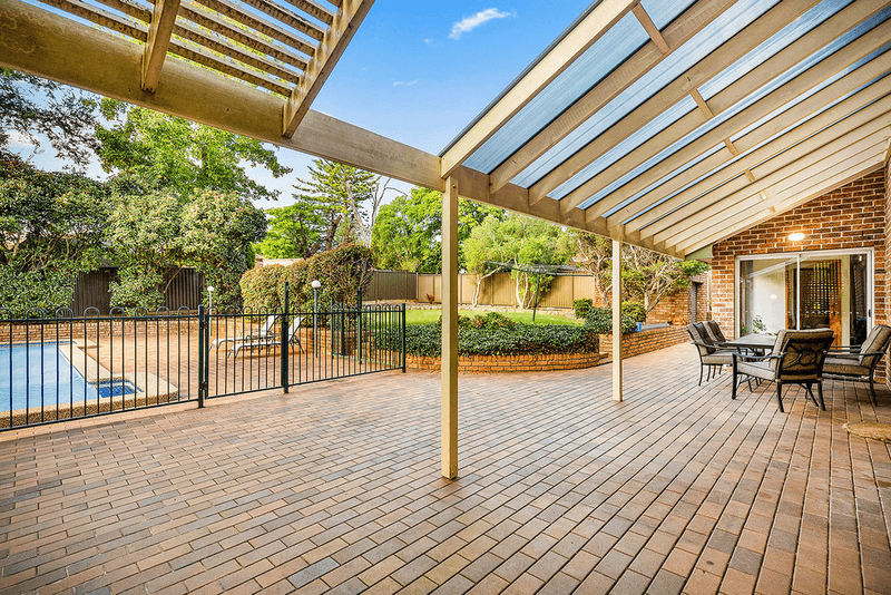 8 Cumberland Avenue, CASTLE HILL, NSW 2154