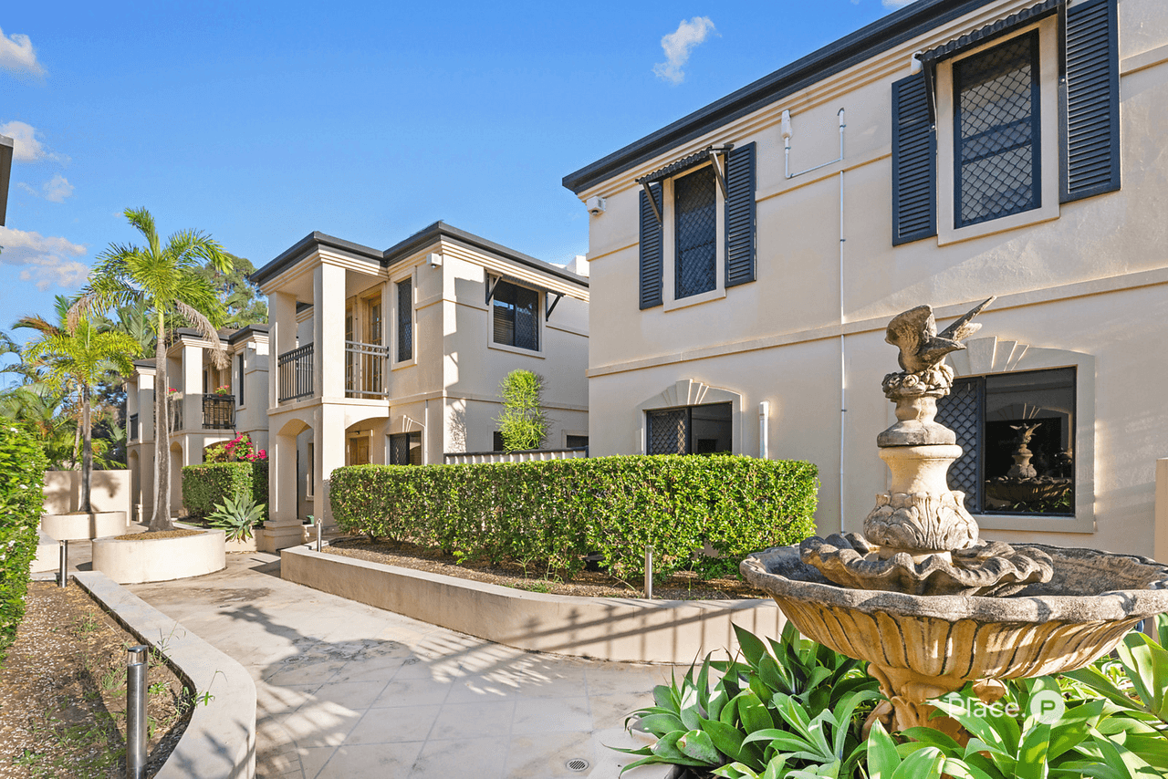 3/136 Central Avenue, Indooroopilly, QLD 4068