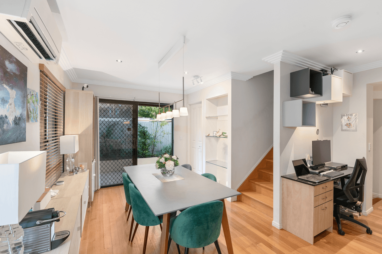 3/136 Central Avenue, Indooroopilly, QLD 4068