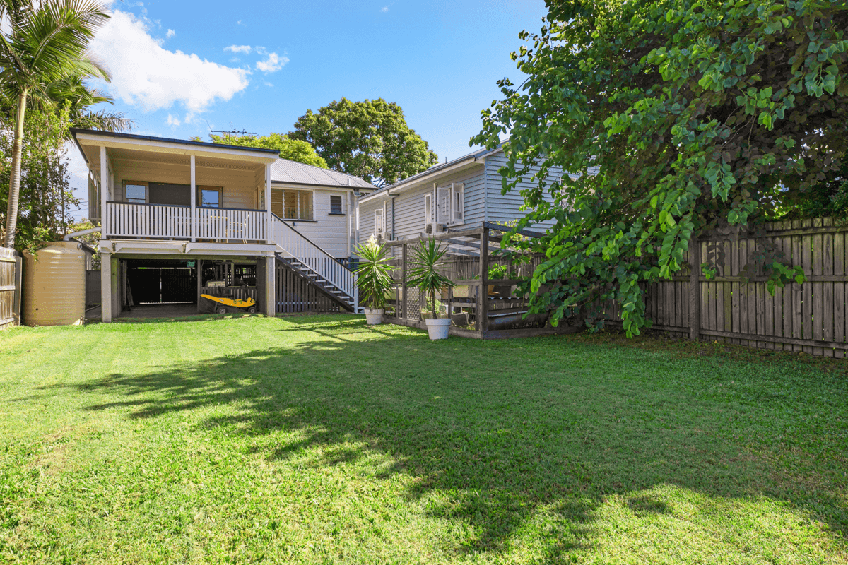 105 Dunellan Street, GREENSLOPES, QLD 4120