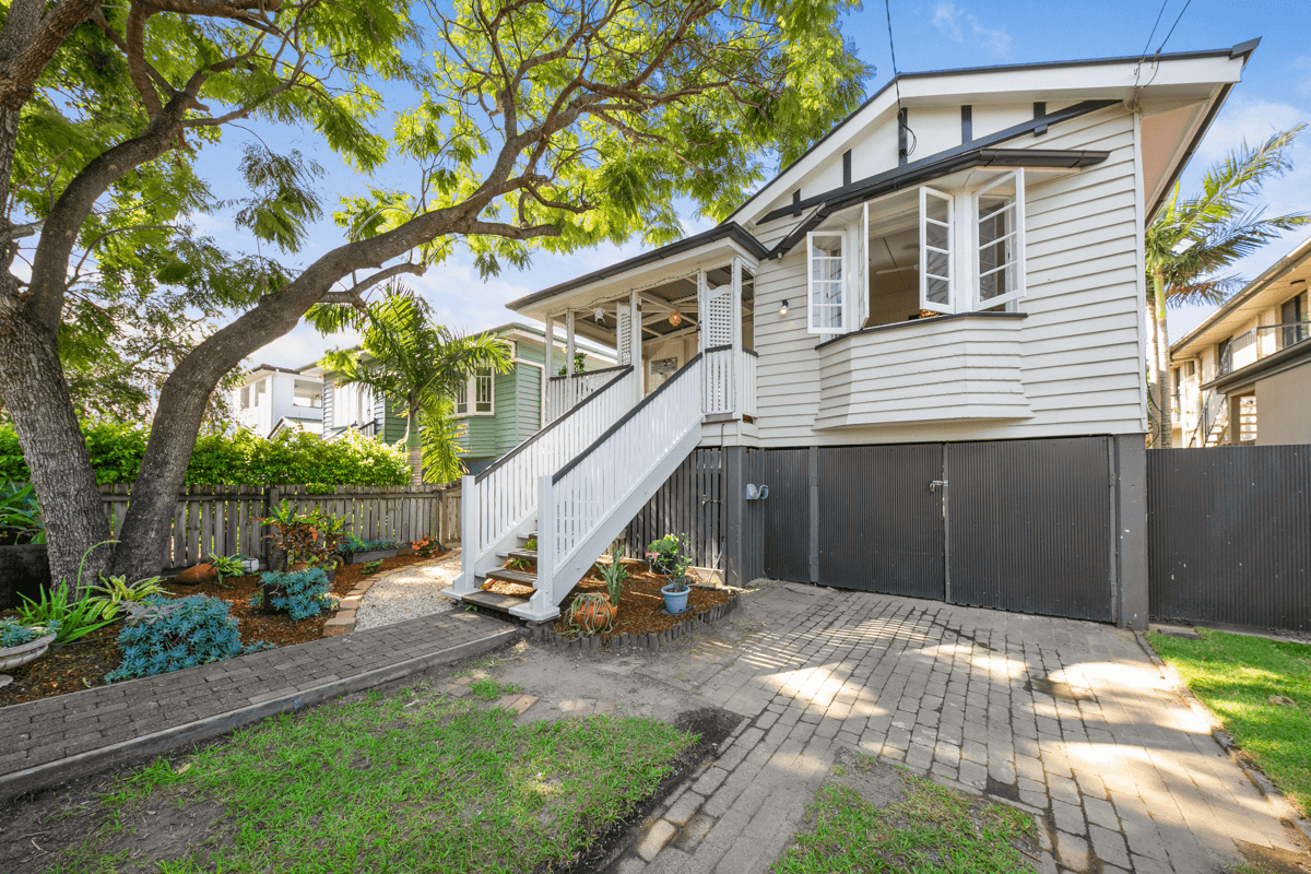 105 Dunellan Street, GREENSLOPES, QLD 4120