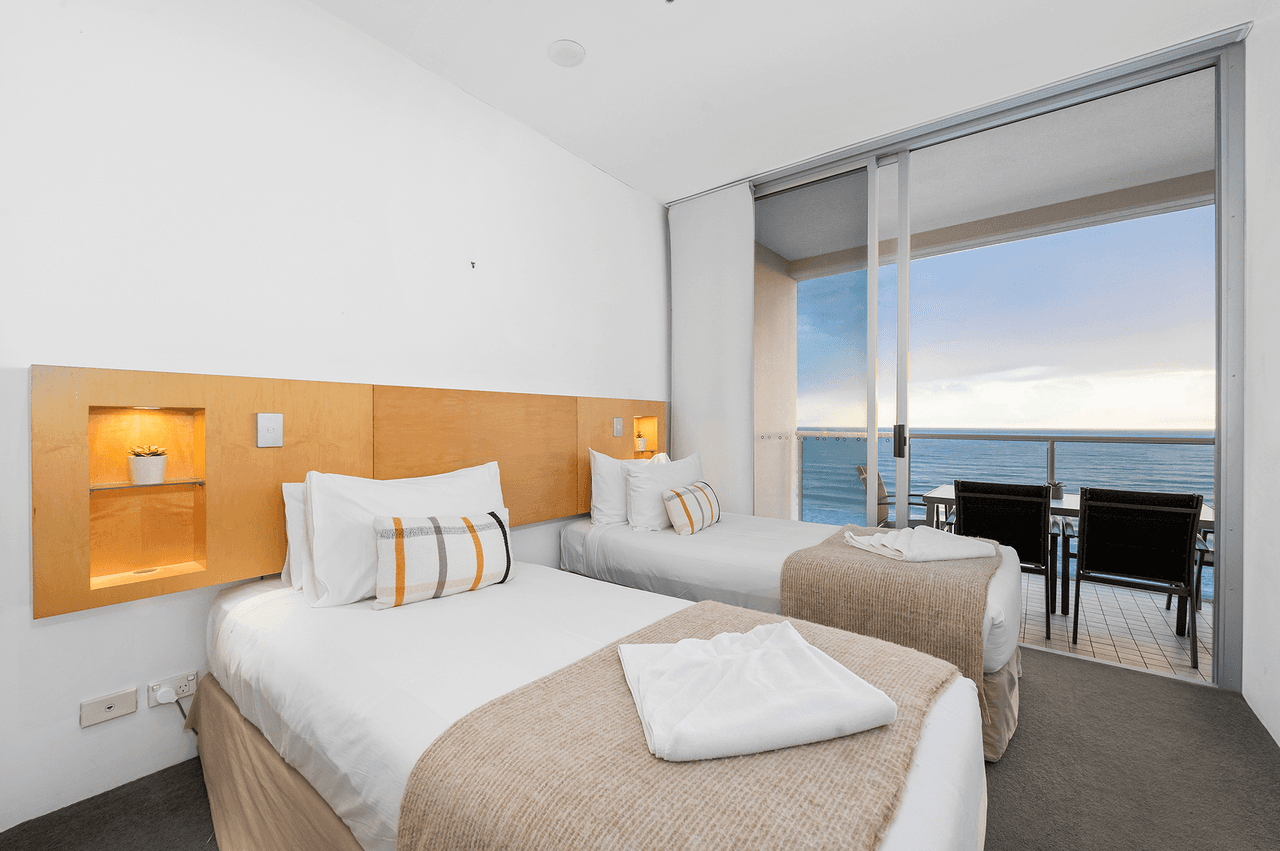 2204/159 Old Burleigh Road, BROADBEACH, QLD 4218