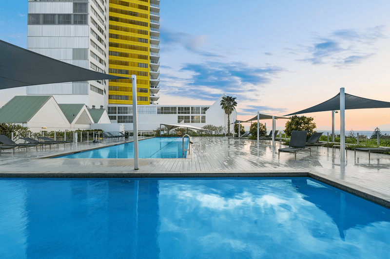 2204/159 Old Burleigh Road, BROADBEACH, QLD 4218