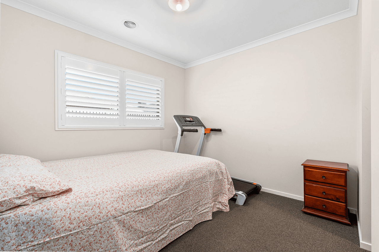 3 Canterbury Road West, LARA, VIC 3212