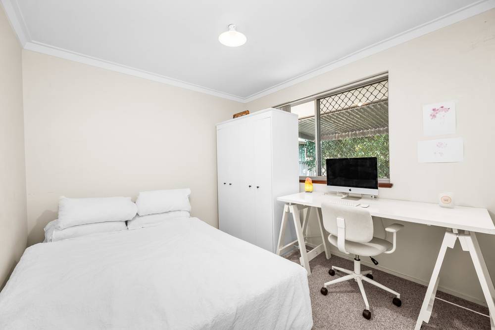 53 Parkside Drive, Thornlie, WA 6108