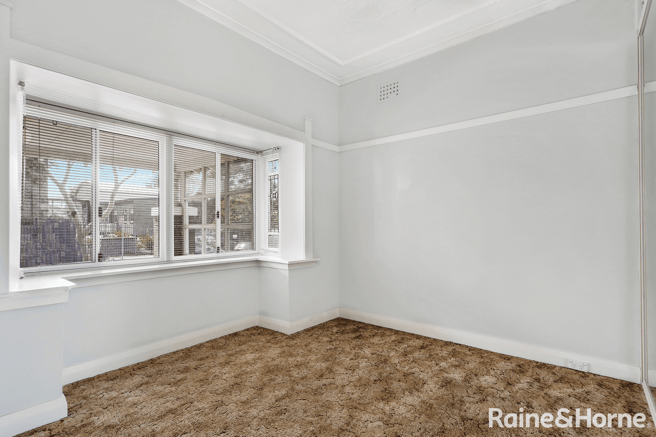 11 St James Avenue, EARLWOOD, NSW 2206