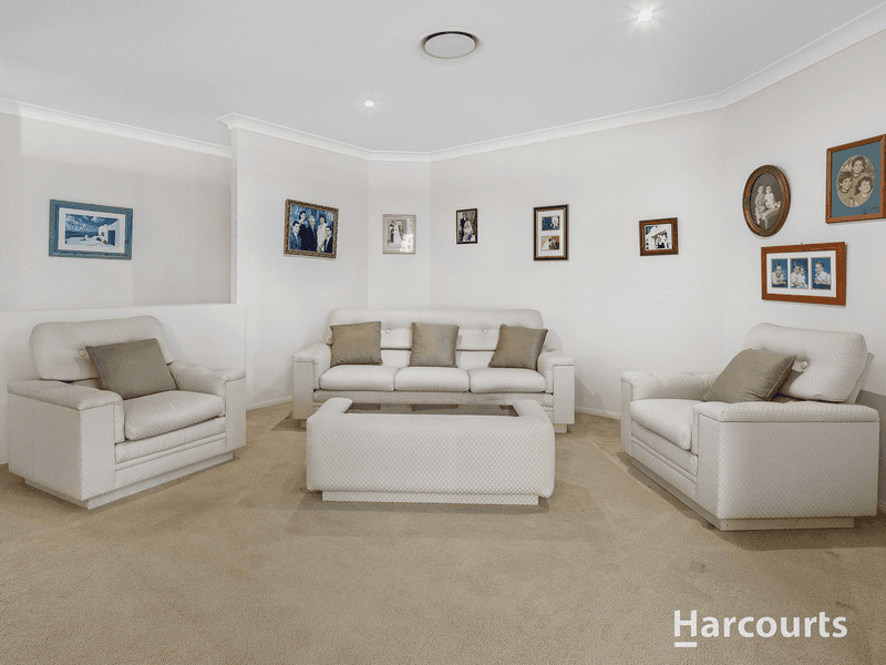 9 Glenvillan Place, Bridgeman Downs, QLD 4035