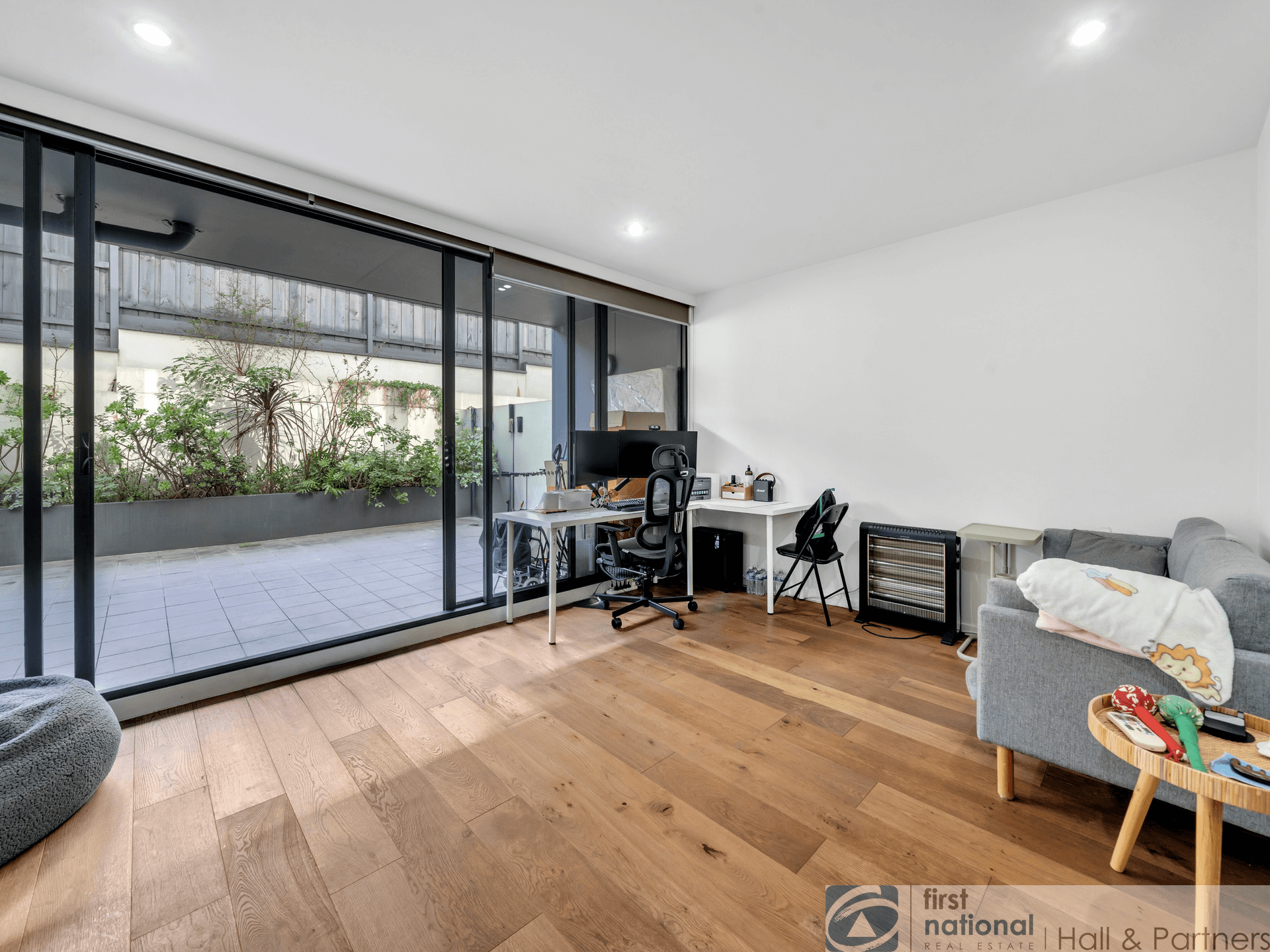 102/154 Elgar Road, Box Hill, VIC 3128