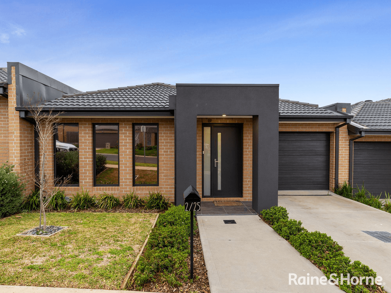 2/25 McCosker Street, SUNBURY, VIC 3429